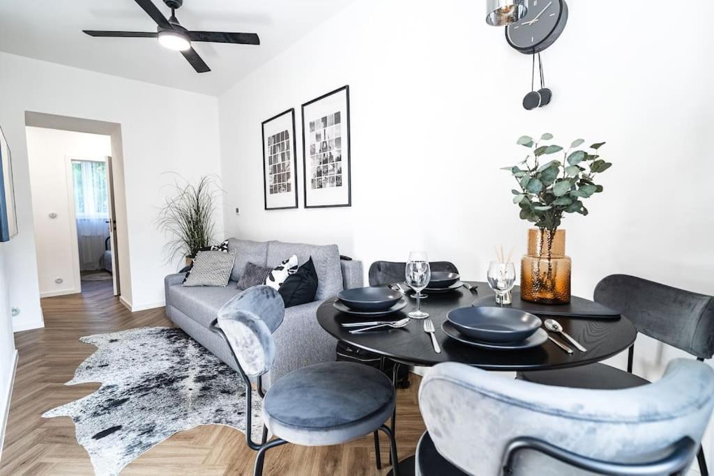 Myslbekova 5 Apartment Острава Екстериор снимка