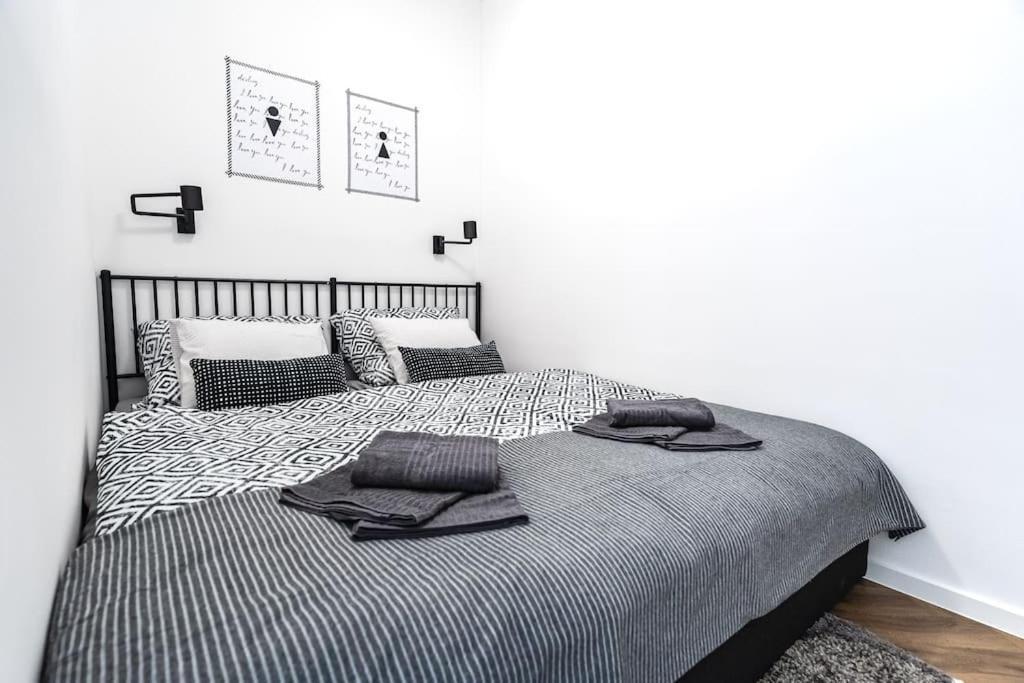 Myslbekova 5 Apartment Острава Екстериор снимка